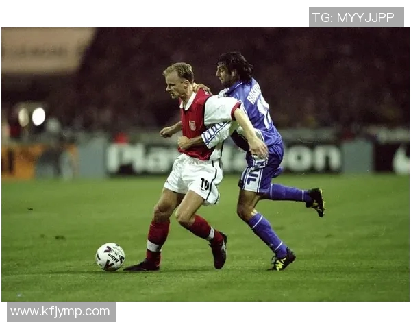 博格坎普如何通过足球教育哲学塑造年轻球员的全面发展与创新思维 博格坎普如何通过足球教育哲学塑造年轻球员的全面发展与创新思维