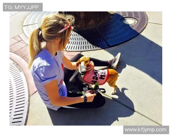 足球明星与深情女性头像的完美结合展现爱的力量与魅力