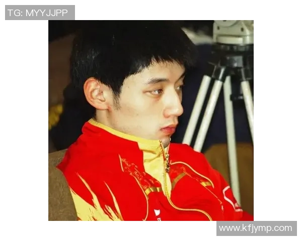 足球明星被狂热粉丝追逐的背后故事与心路历程揭秘